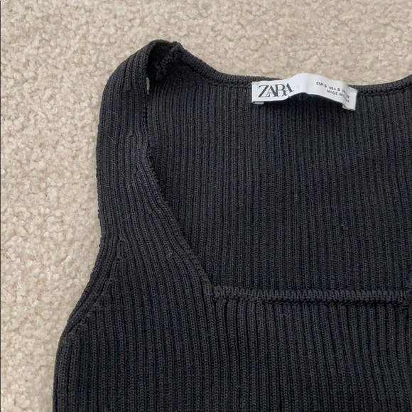 Zara Ribbed Crop Top - Picture 2 of 4